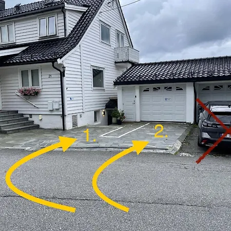 Floien House -free Parking *